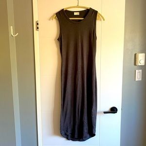 Never worn aritzia dress
